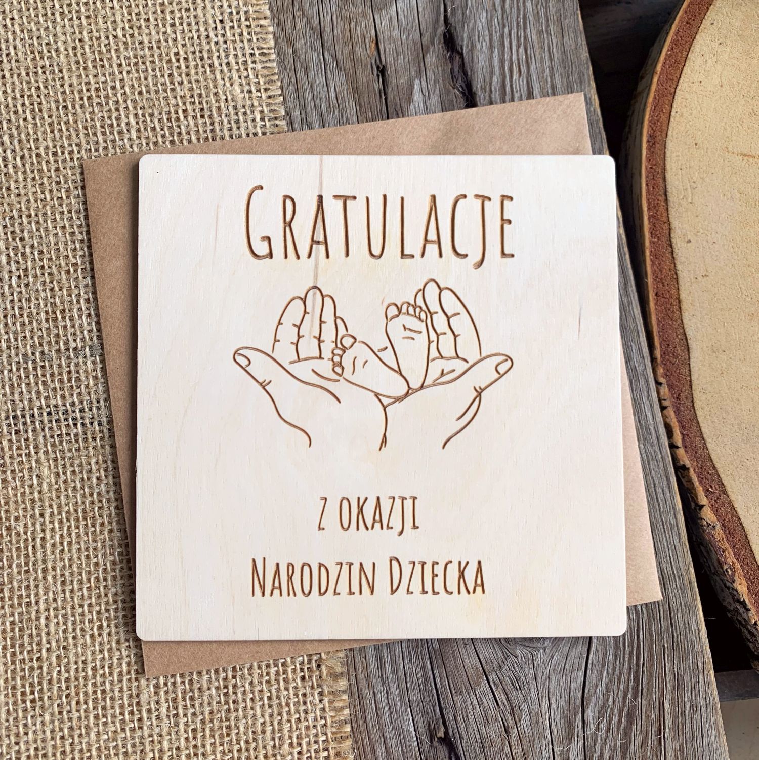 gratulacje z okazji narodzin dziecka na drewnie